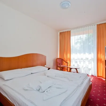 Hotel Napfeny Szálloda Balatonlelle