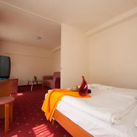 Hotel Napfeny Ξενοδοχείο