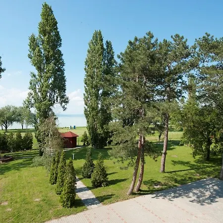 Ξενοδοχείο Hotel Napfeny 2*