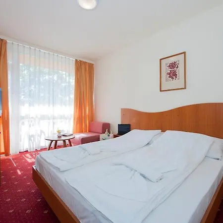 Szálloda Hotel Napfeny